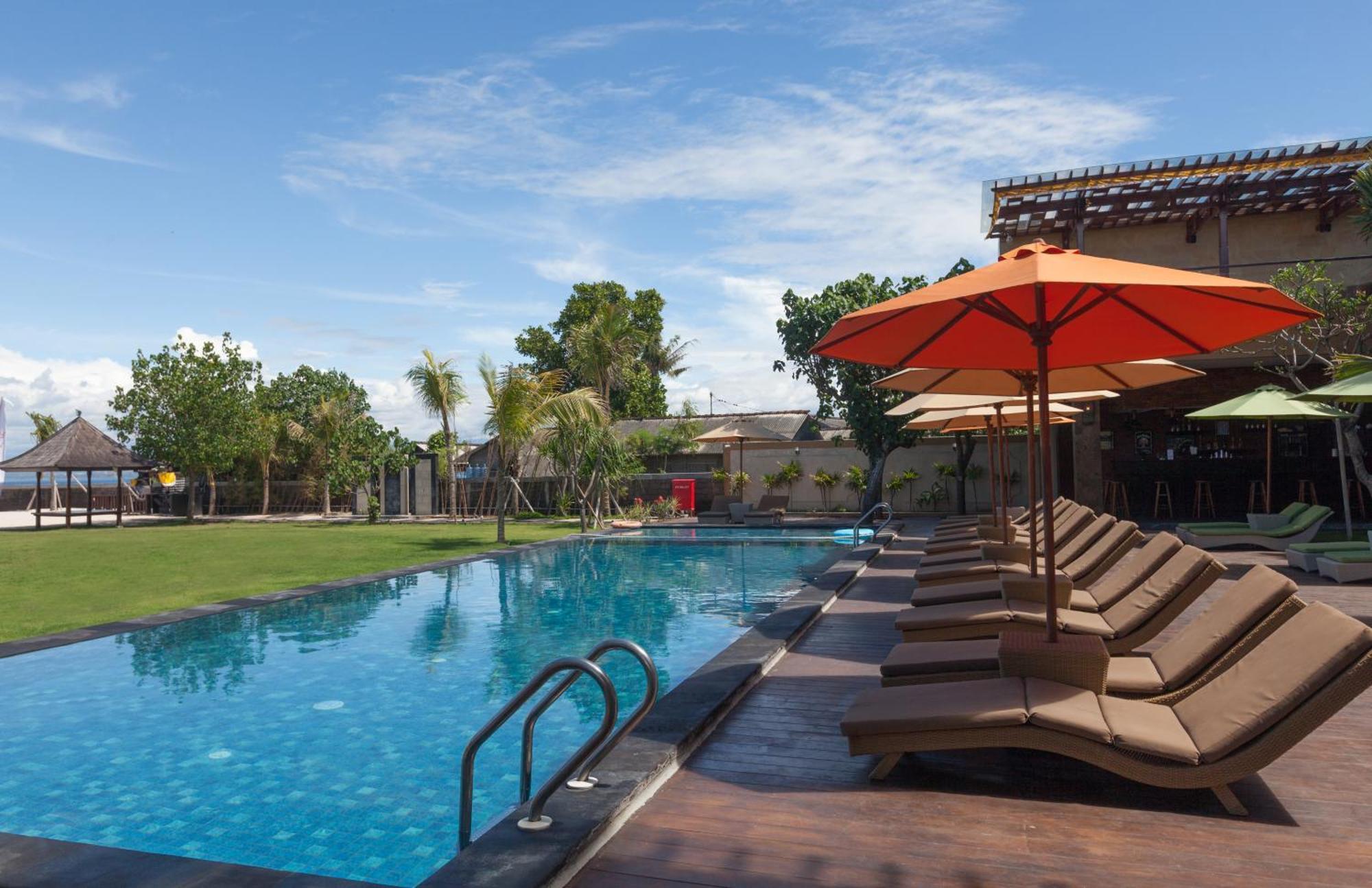D'Nusa Beach Club And Resort Lembongan Exterior photo