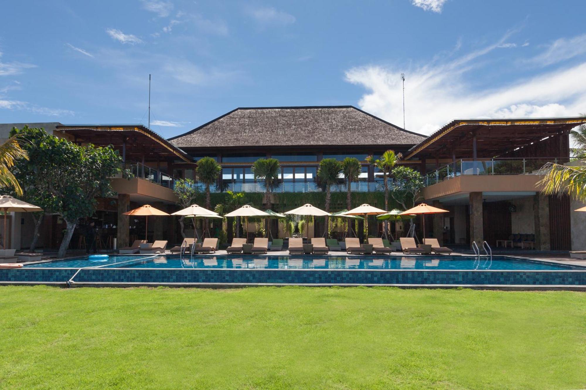 D'Nusa Beach Club And Resort Lembongan Exterior photo