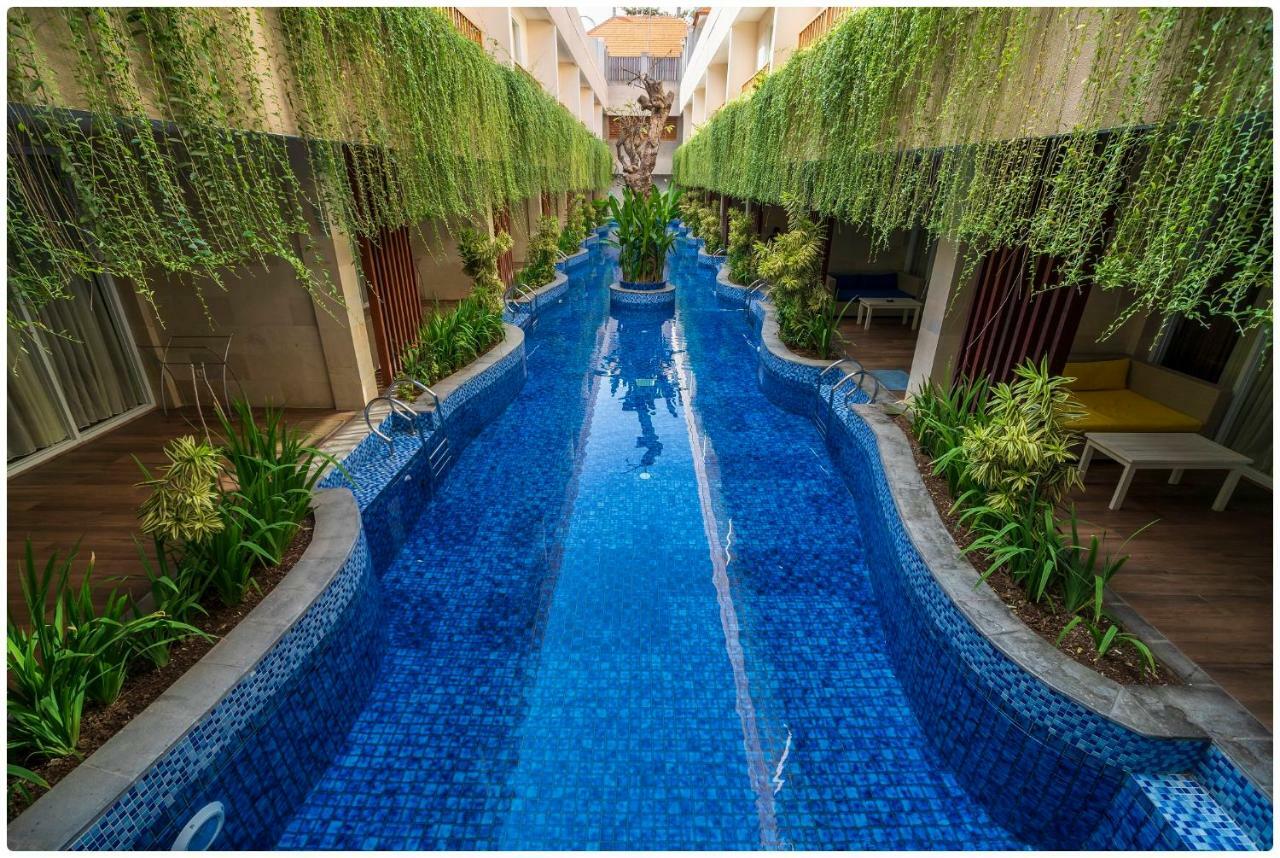 D'Nusa Beach Club And Resort Lembongan Exterior photo