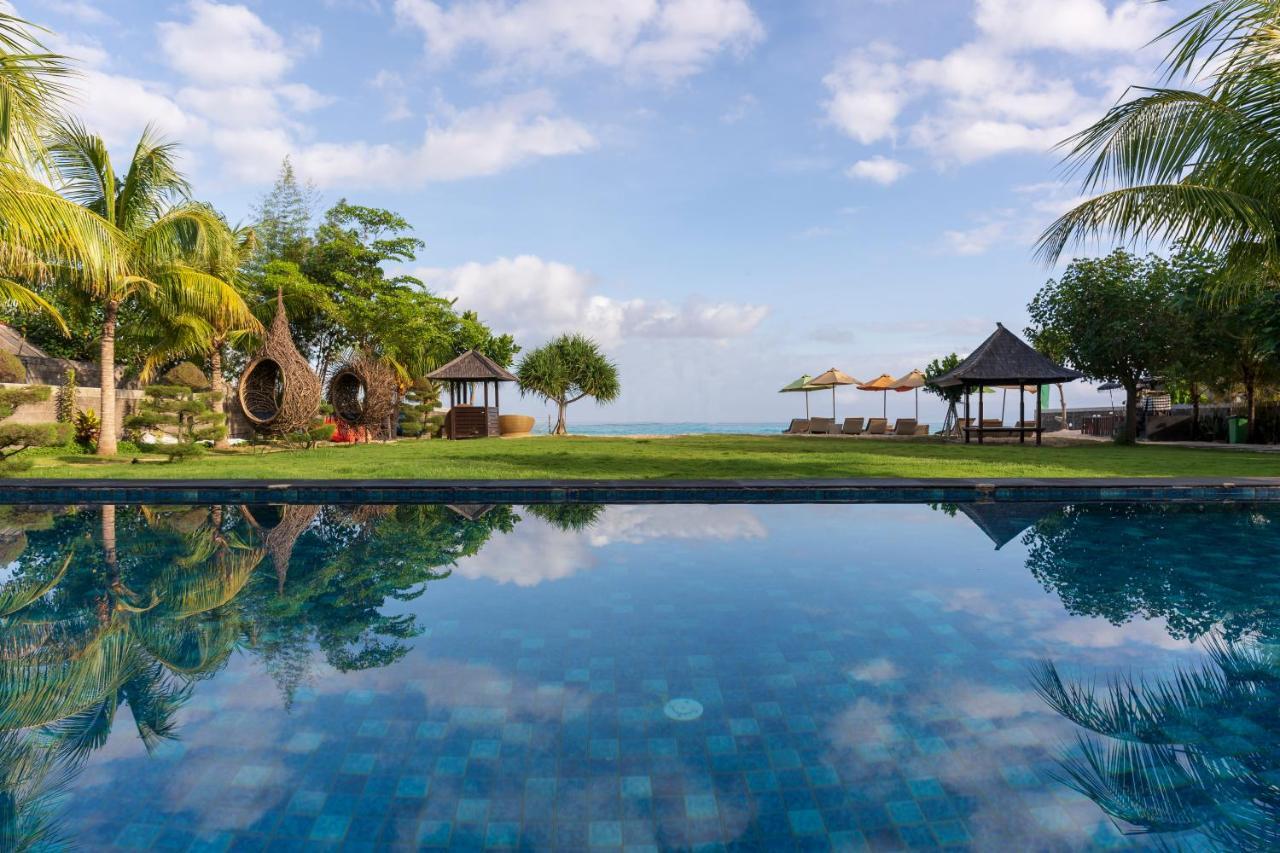 D'Nusa Beach Club And Resort Lembongan Exterior photo